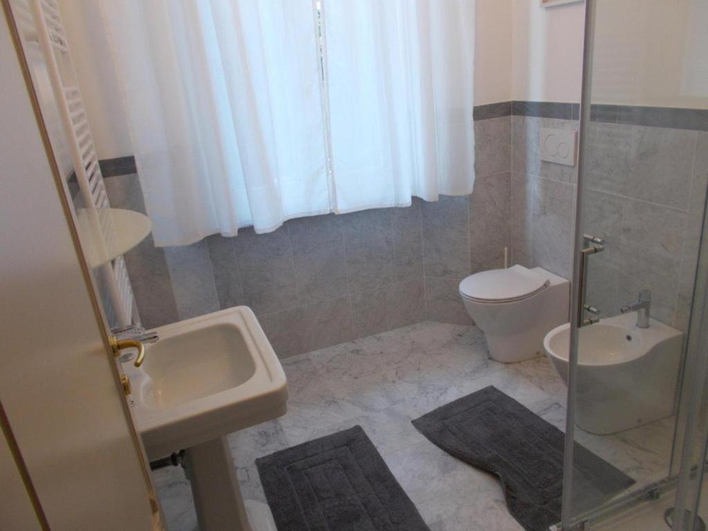 B&B Rossana Каррара Екстер'єр фото